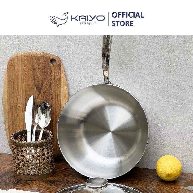 Chảo đúc inox sâu lòng 3 lớp đáy liền Tri-Ply Kaiyo size 18cm, có vung kính