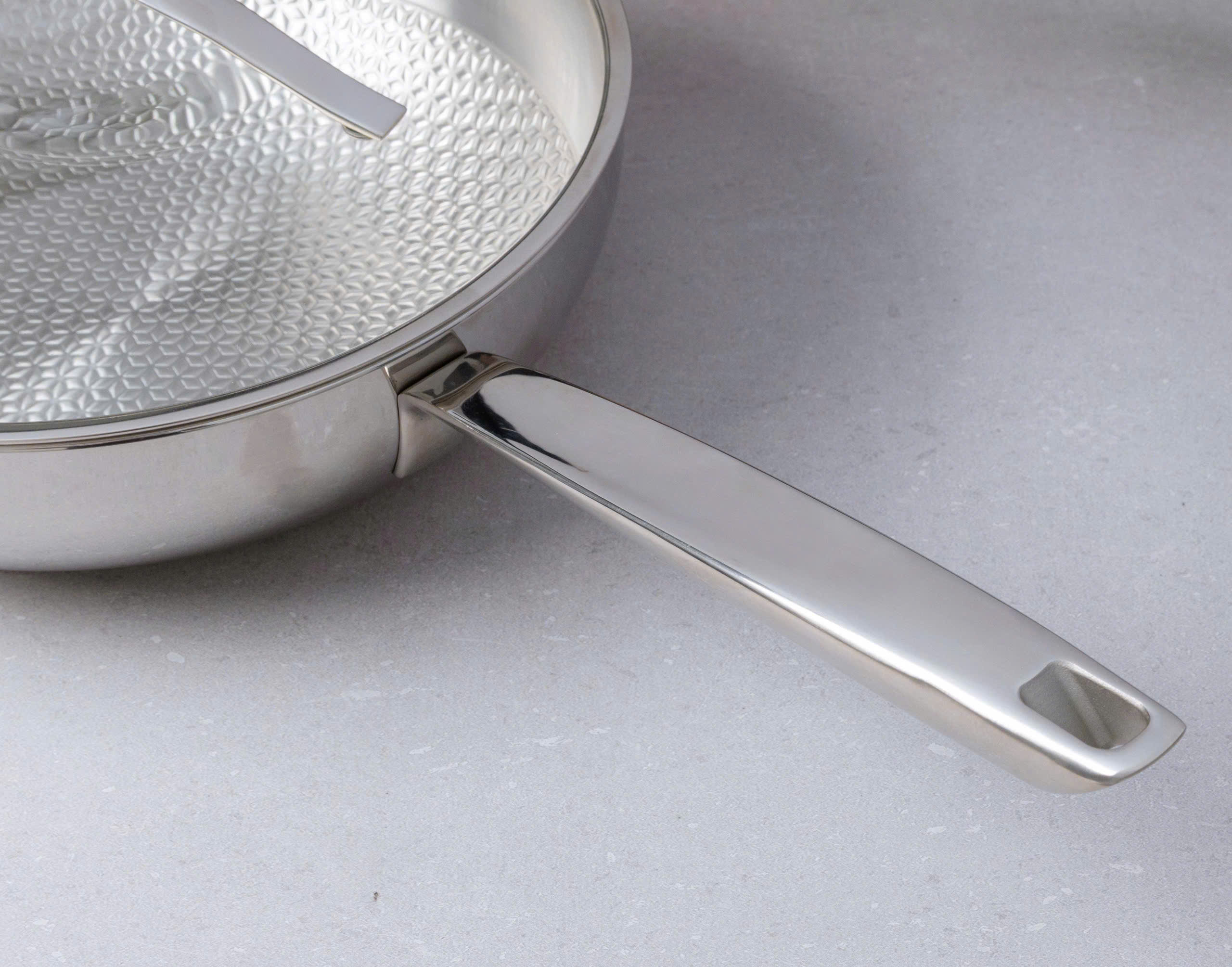 Chảo đúc inox 3 lớp thân đáy liền dập nổi Kaiyo, sâu lòng có vung kính size 24cm [mã KIW-6735]