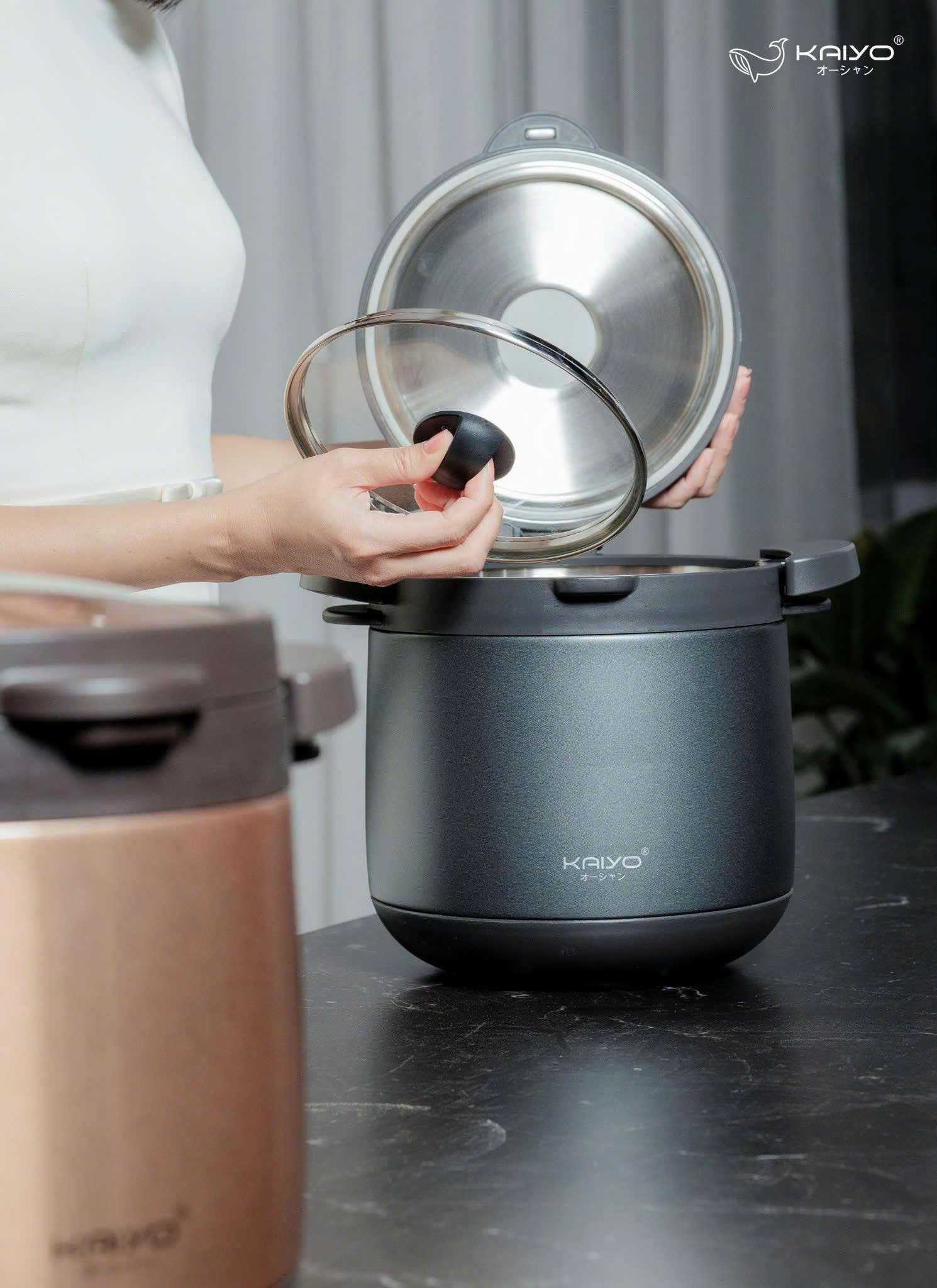 Nồi ủ chân không 2 tay cầm Kitchen Mate Kaiyo, dung tích 3L, màu ghi [mã KTC-6926]