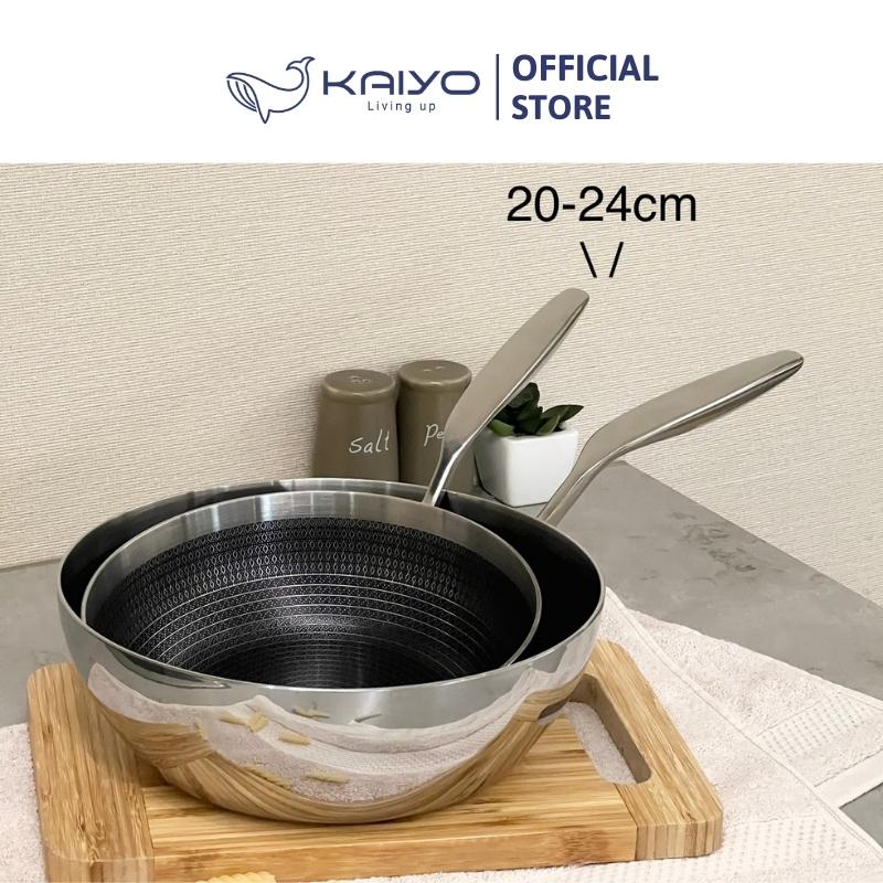 Chảo inox sâu lòng chống dính hoa văn nổi Tri-Ply Kaiyo, size 20cm