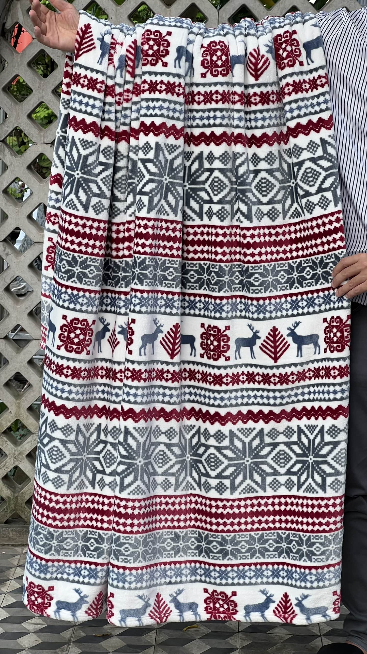 Chăn băng lông tuyết Kaiyo, màu đỏ