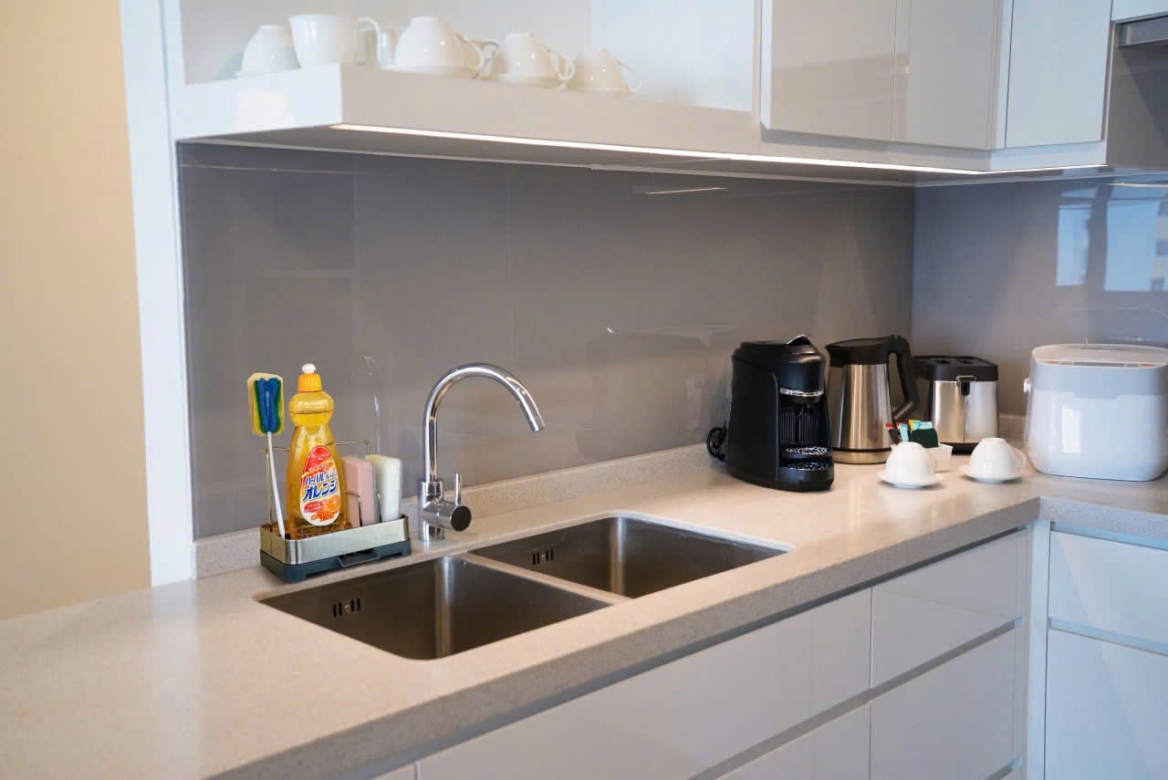 Giá đựng đồ rửa chén bằng inox có khay hứng, thoát nước Kaiyo