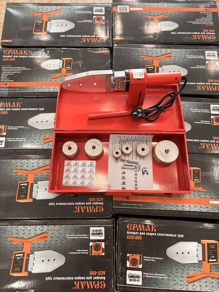 Thợ điện nước mới vào nghề mà cầm máy hàn nhiệt PPR này là auto hàn đẹp.