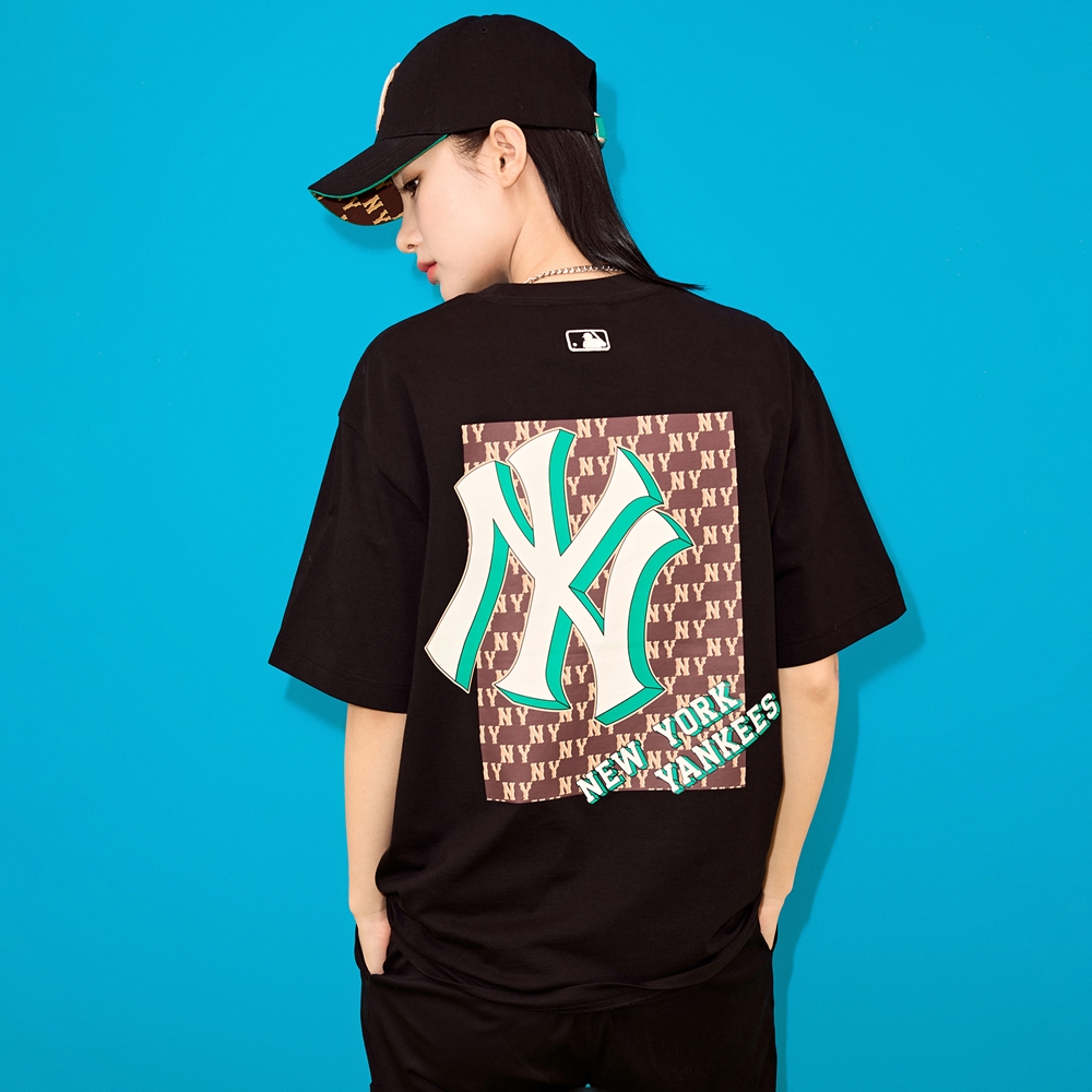 Bấm vào để xem thư viện ảnh Áo Thun MLB Monotive Overfit Short Sleeve New York Yankees Black