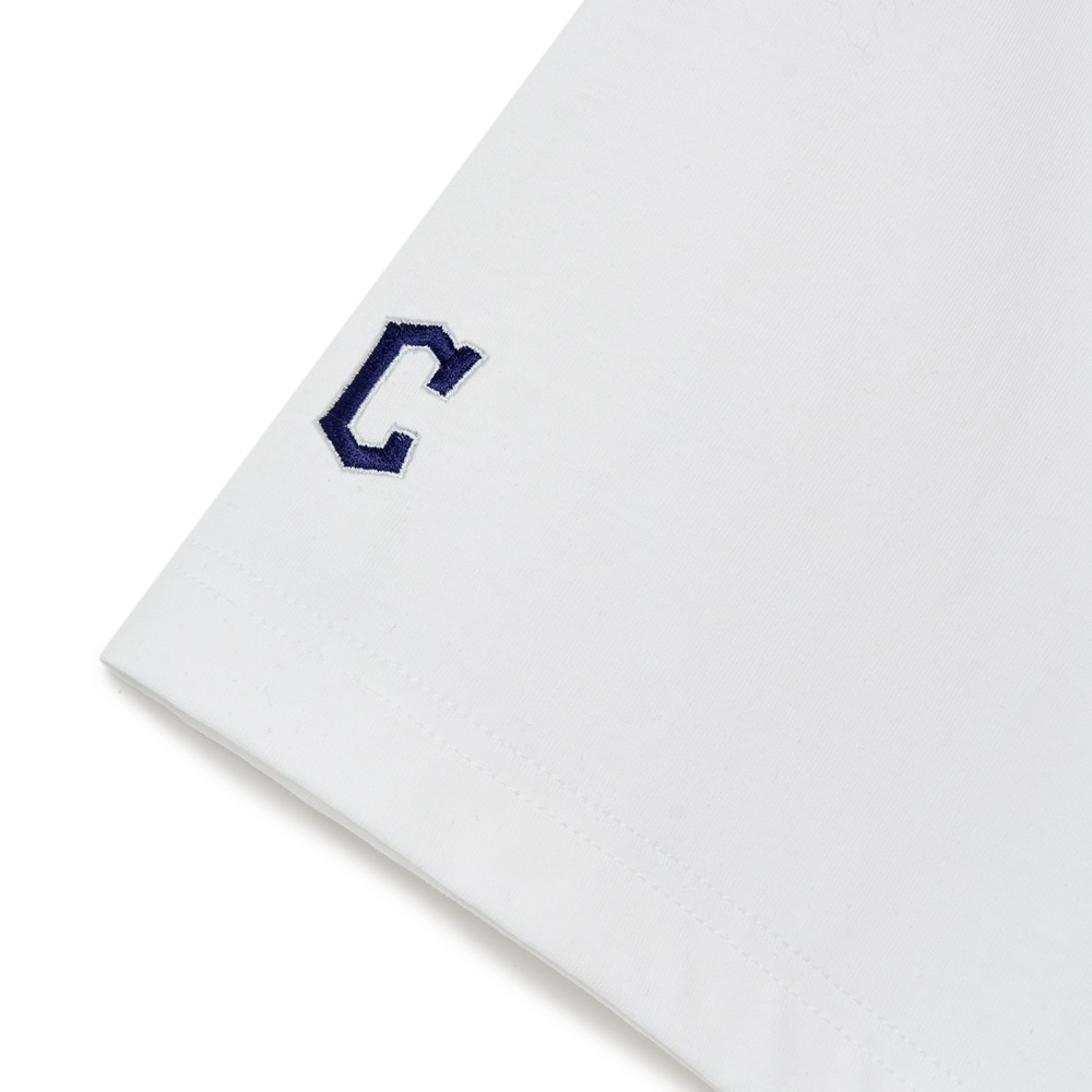 Bấm vào để xem thư viện ảnh Áo Thun MLB Varsity Overfit Cleveland Guardians White