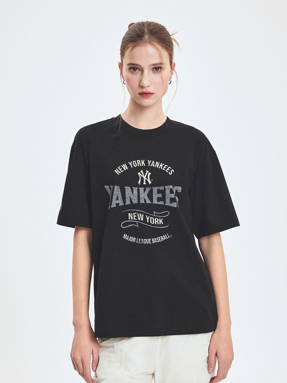 Áo Thun MLB Varsity Vintage Color Graphic Overfit Short Sleeve T-Shirt New York Yankees Black