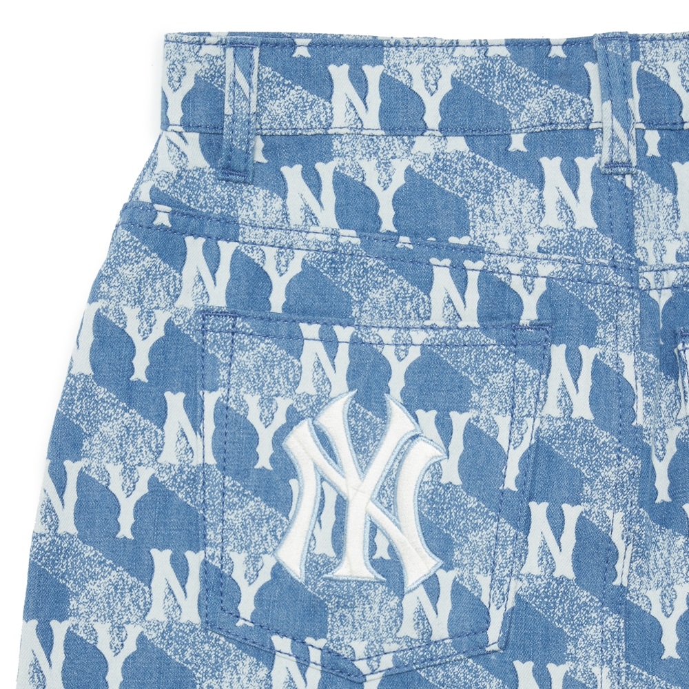 MLB Cube Monogram Print Denim Short Sleeve Shirt NY Yankees Sky