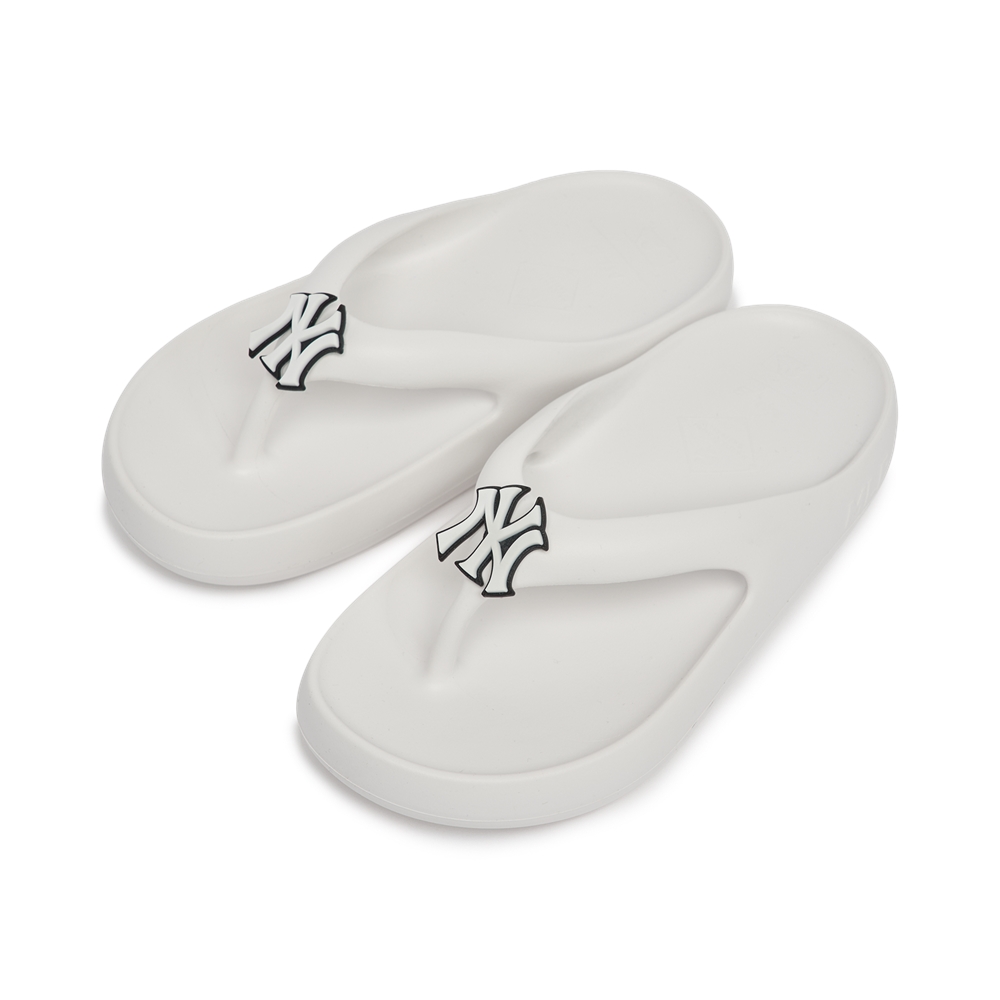Bấm vào để xem thư viện ảnh Dép MLB Chunky Bouncer Flip Flops New York Yankees White
