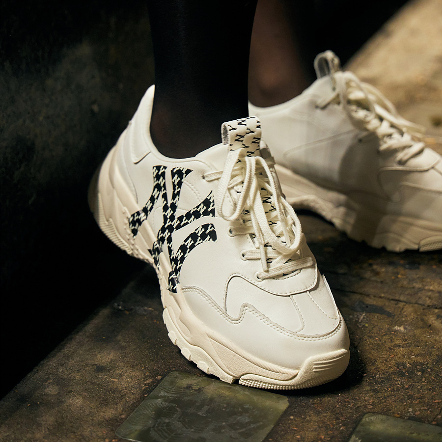 Giày MLB Bigball Chunky Monogram NY Đen 3ASHCM01N-50WHS MLB Việt Nam