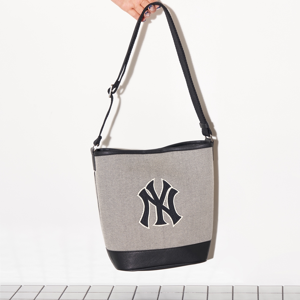 Túi MLB Basic Logo Canvas Bucket Bag New York Yankees Black