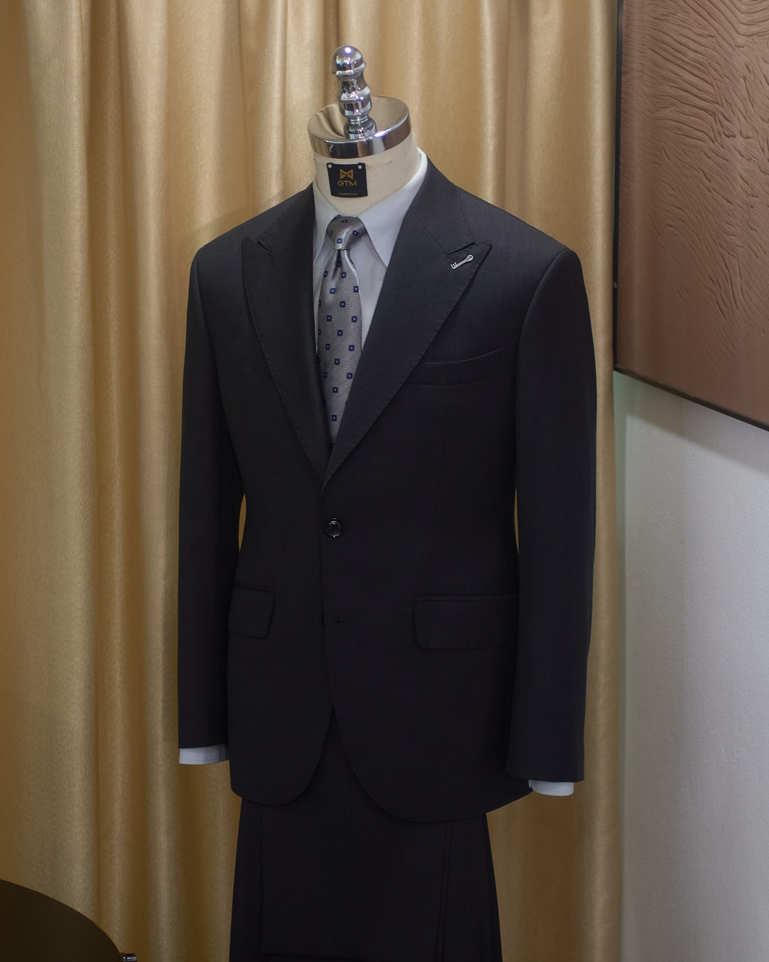 MAY ĐO GTM Tailor Ghi Tối - Charcoal 70% Merino Wool Notch Lapel