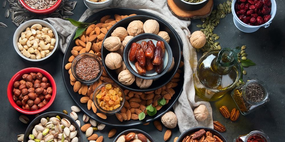 ​​​​​​​HẠT DINH DƯỠNG CHO MÙA NOEL: BÍ QUYẾT ĂN NGON KHÔNG LO TĂNG CÂN, TẶNG QUÀ SANG XỊN, GIỮ BODY “HEALTHY – CHẤT”