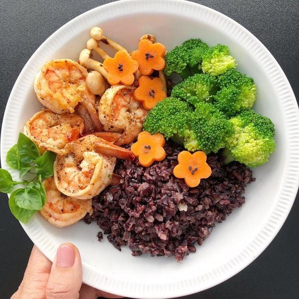 Hạt dinh dưỡng trong lối sống Healthy Eat Clean: Nền tảng bền vững cho sức khỏe hiện đại