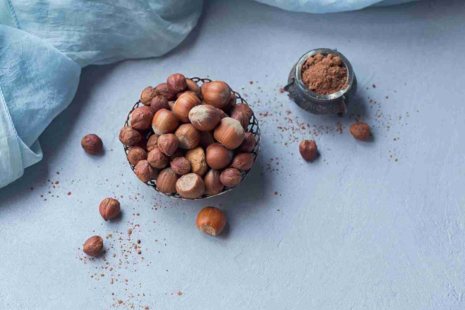 Hạt phỉ bao nhiêu calo? Ăn có béo không?