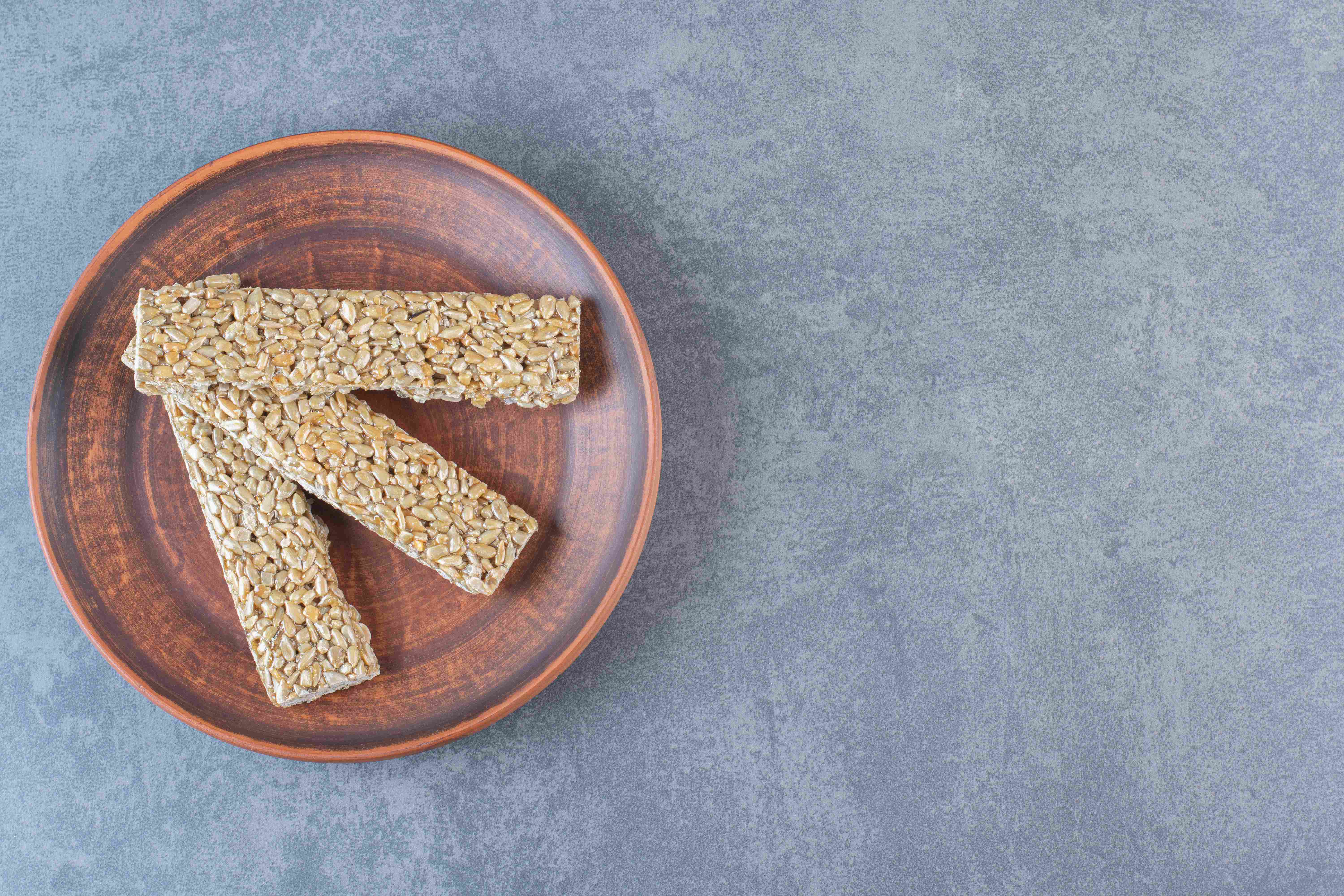 Thanh Gạo Lứt Hạt Dinh Dưỡng: Món Ăn Lành Mạnh Cho Lối Sống Năng Động