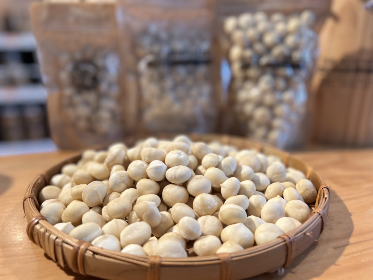 Hạt mắc ca - MACADAMIA The Nuts Valley