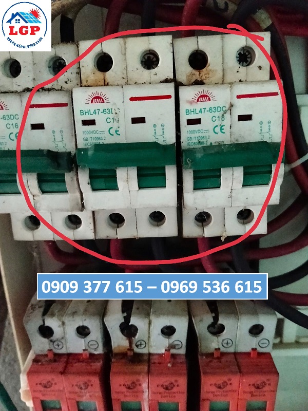 BẢO TRÌ - VỆ SINH HỆ THỐNG ĐIỆN MẶT TRỜI ĐÃ VẬN HÀNH TỪ NĂM 2020 TẠI TÂN UYÊN