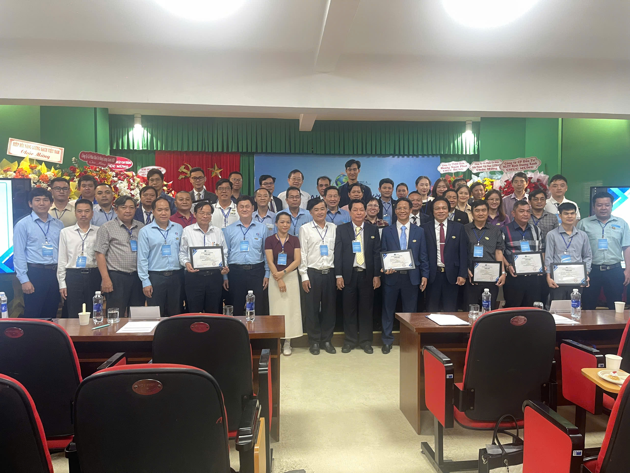 LÊ GIA PHÁT THAM DỰ ĐẠI HỘI BẤT THƯỜNG NHIỆM KỲ 2025 - 2030 CỦA HIỆP HỘI NĂNG LƯỢNG TÁI TẠO TP HCM