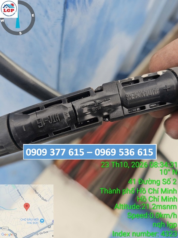Kỹ thuật Lê Gia Phát bảo trì hệ thống điện mặt trời nhà xưởng, thay MC4 mới