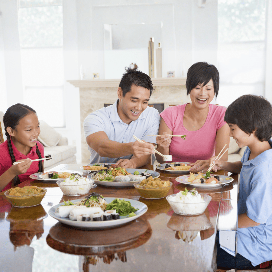 Bữa cơm gia đình đã được cải thiện hơn – Khi tình cảm được nêm đủ “gia vị” yêu thương