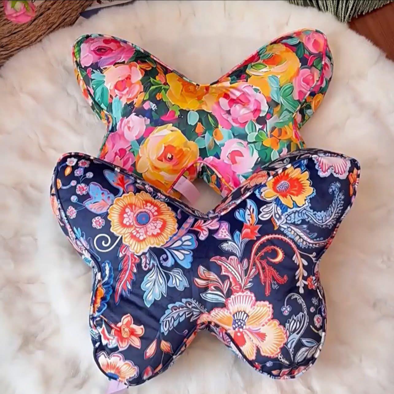 Gối Tựa Butterfly Magrace