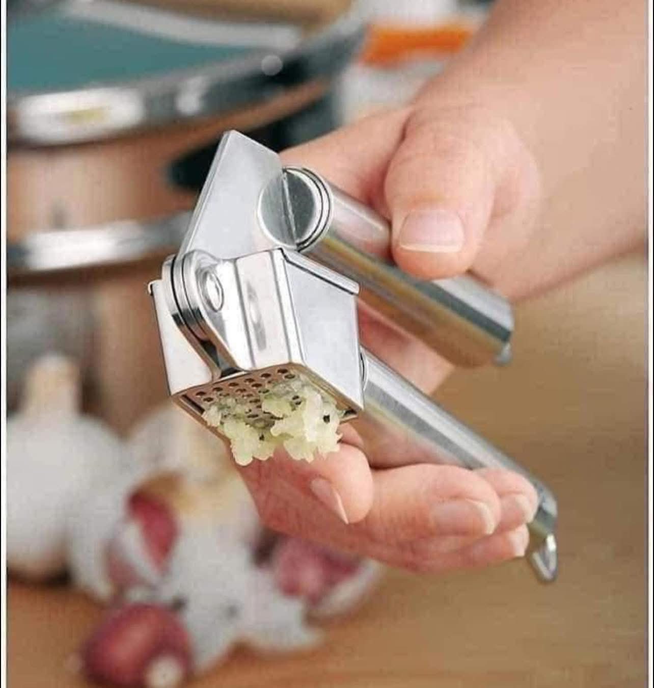 KẸP ÉP TỎI WMF PROFI PLUS