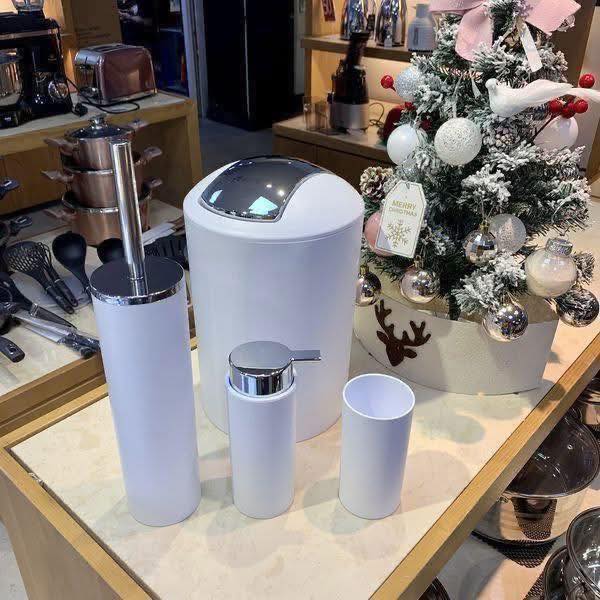 BỘ DỤNG CỤ PHÒNG TẮM WENKO