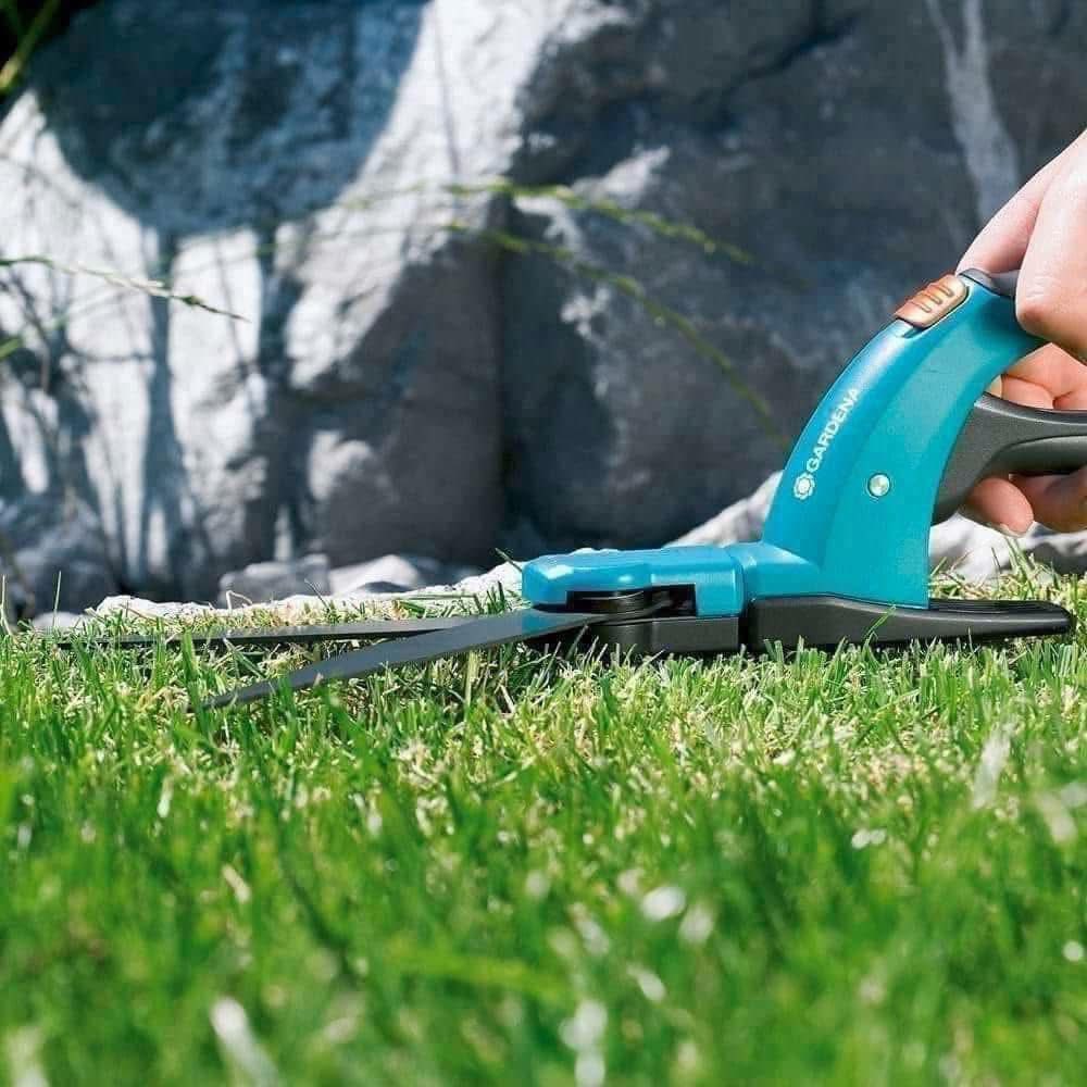 Kéo Cắt Cỏ Cầm Tay Gardena