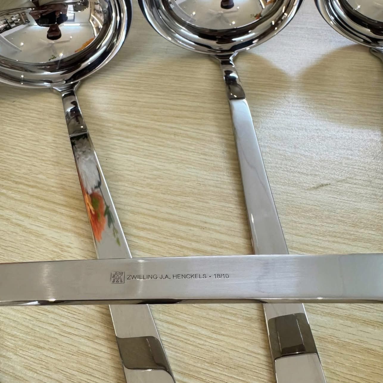 Muôi Canh Zwilling 30cm – Sang Trọng & Tiện Lợi