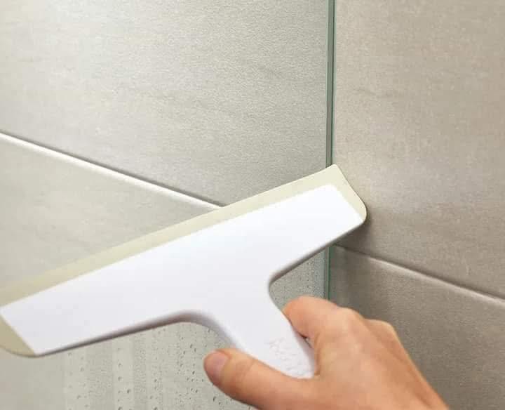 Dụng cụ lau kính Joseph Joseph 70572