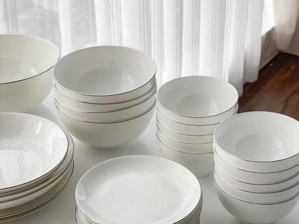 Set bát sứ Imperial 50 món viền mép chỉ bạc