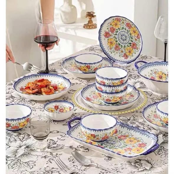 BỘ BÁT ĂN CAO CẤP - HOA VĂN NGHỆ THUẬT ĐỘC ĐÁO