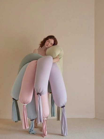 Gối Ôm BOBO (còn tím, xanh matcha)