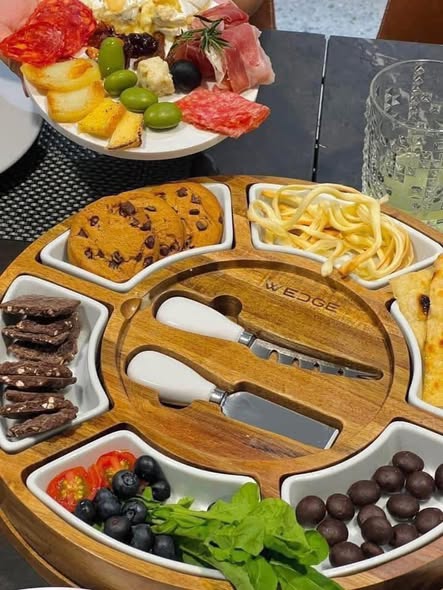 Khay phục vụ đế xoay WEDGE nội địa Đức 35cm