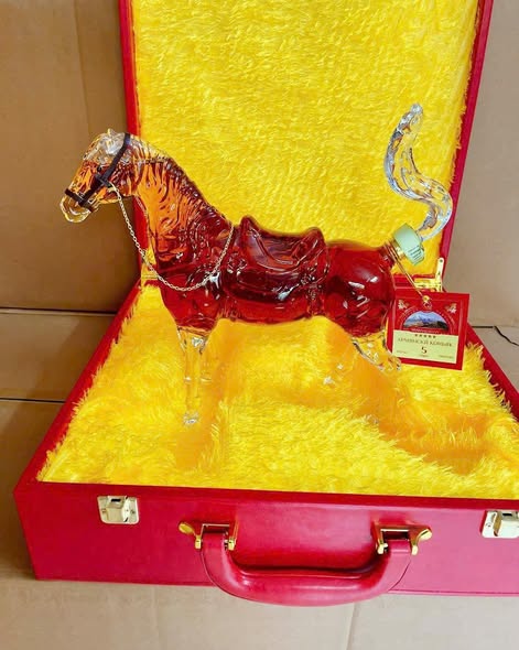 RƯỢU LINH VẬT NGỰA DUNG TÍCH 1000ML