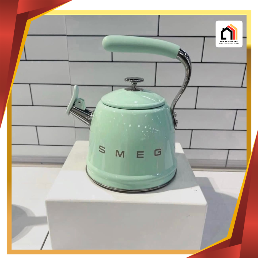 ẤM ĐUN NƯỚC SMEG 2.3L