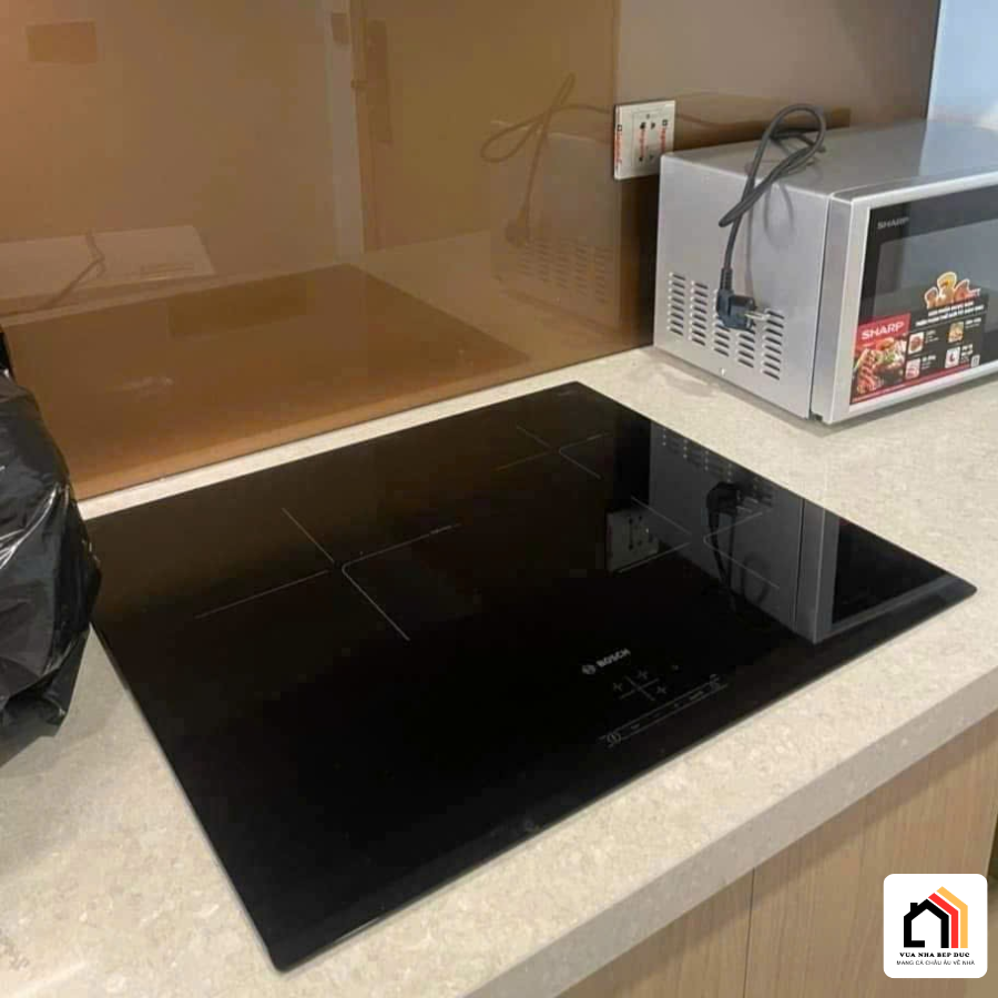 Bếp Từ Ba Vùng Nấu Bosch PUC61KAA5E tại Vua Nhà Bếp Đức 02