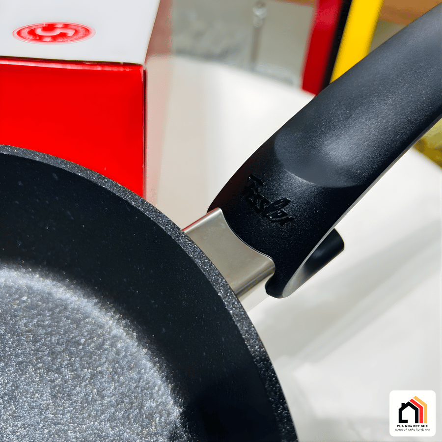 Chảo Chống Dính Fissler Adamant Comfort 24cm tại Vua Nhà Bếp Đức 10