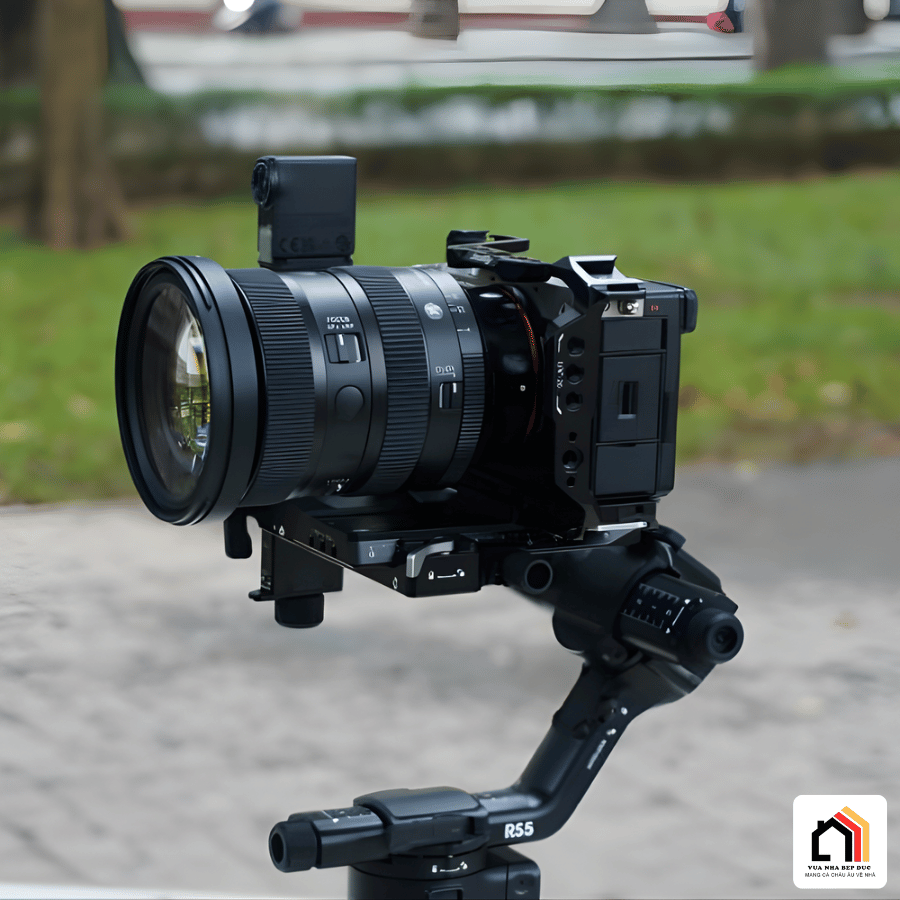 Gimbal DJI RS5 - Gimbal Thế Hệ Mới 2026 tại Vua Nhà Bếp Đức 21