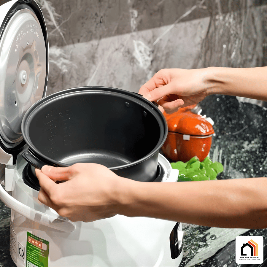 CUCKOO CR-1055B 1,8L - Nồi Cơm Điện Cơ Cuckoo tại Vua Nhà Bếp Đức 04