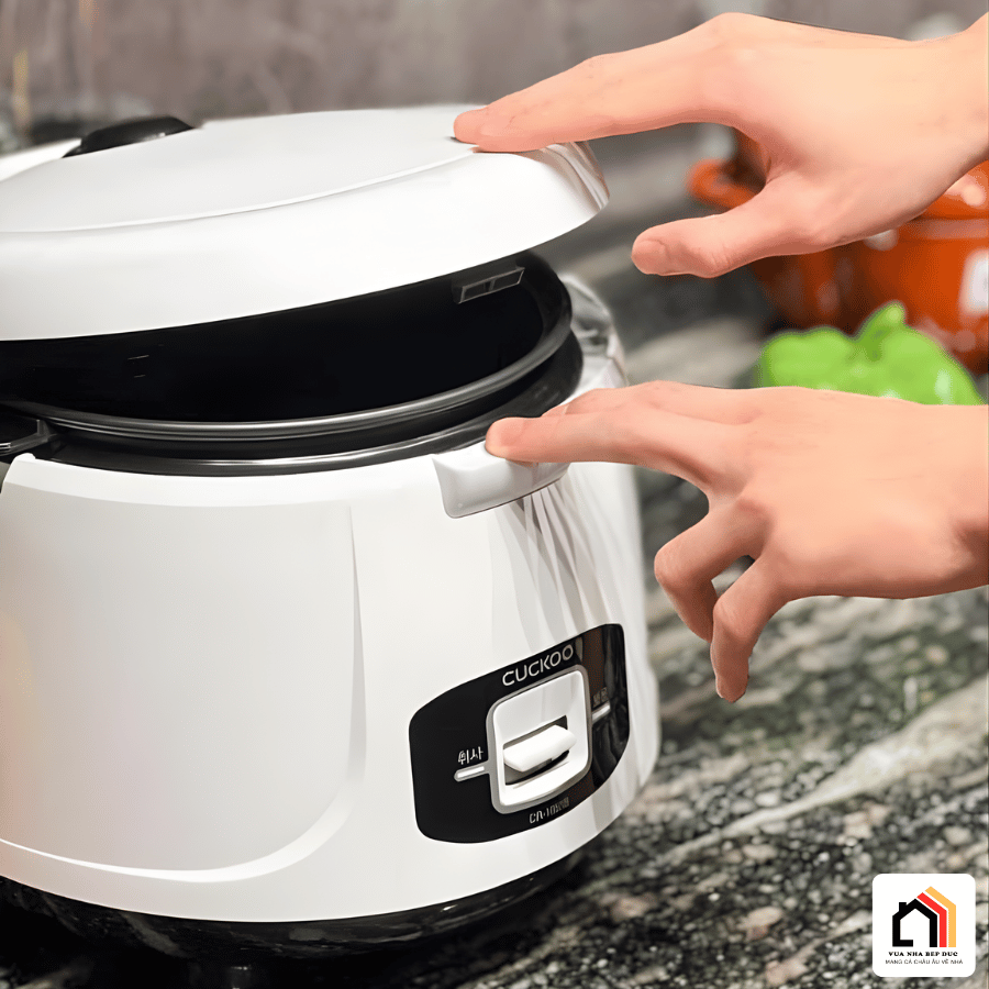 CUCKOO CR-1055B 1,8L - Nồi Cơm Điện Cơ Cuckoo tại Vua Nhà Bếp Đức 06