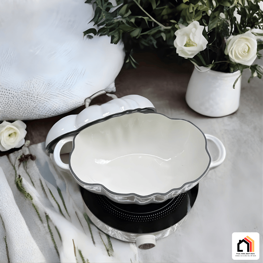 NỒI GANG CÀ CHUA PHỦ MEN GỐM tại Vua Nhà Bếp Đức 05