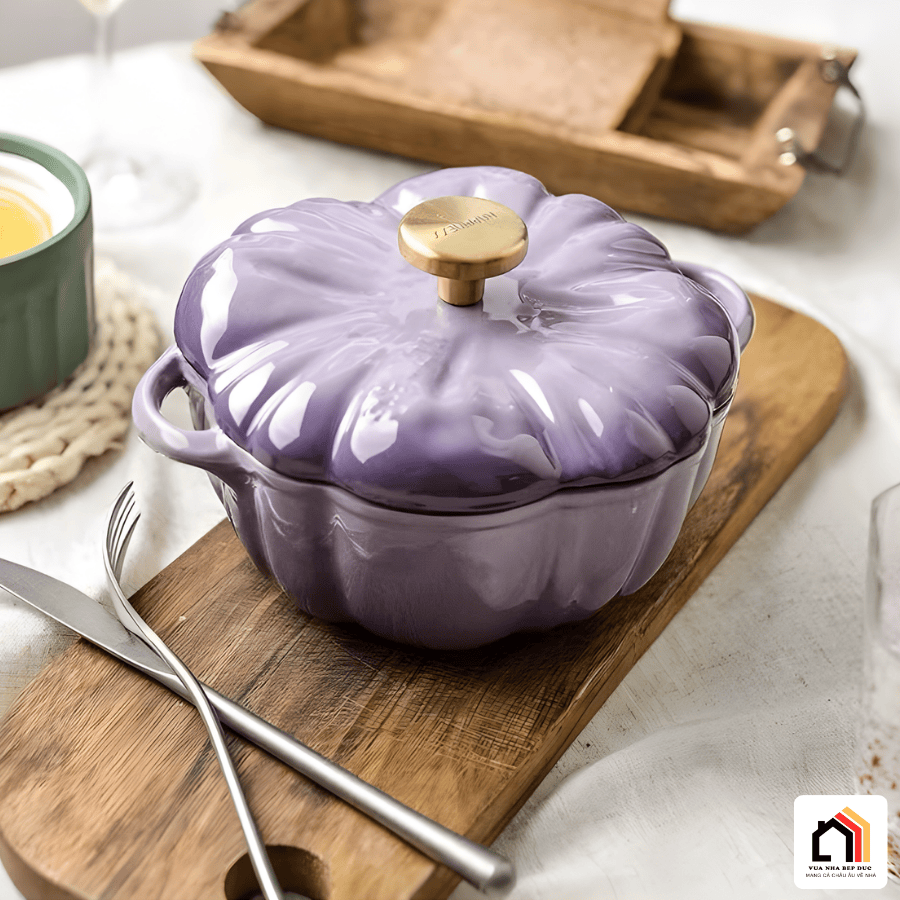 NỒI GANG HÌNH BÍ HAPPINESS – MUST HAVE 2026 tại Vua Nhà Bếp Đức 06