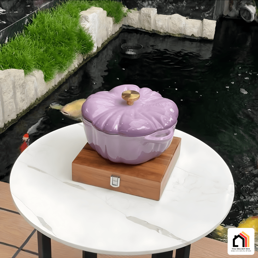 NỒI GANG HÌNH BÍ HAPPINESS – MUST HAVE 2026 tại Vua Nhà Bếp Đức 05