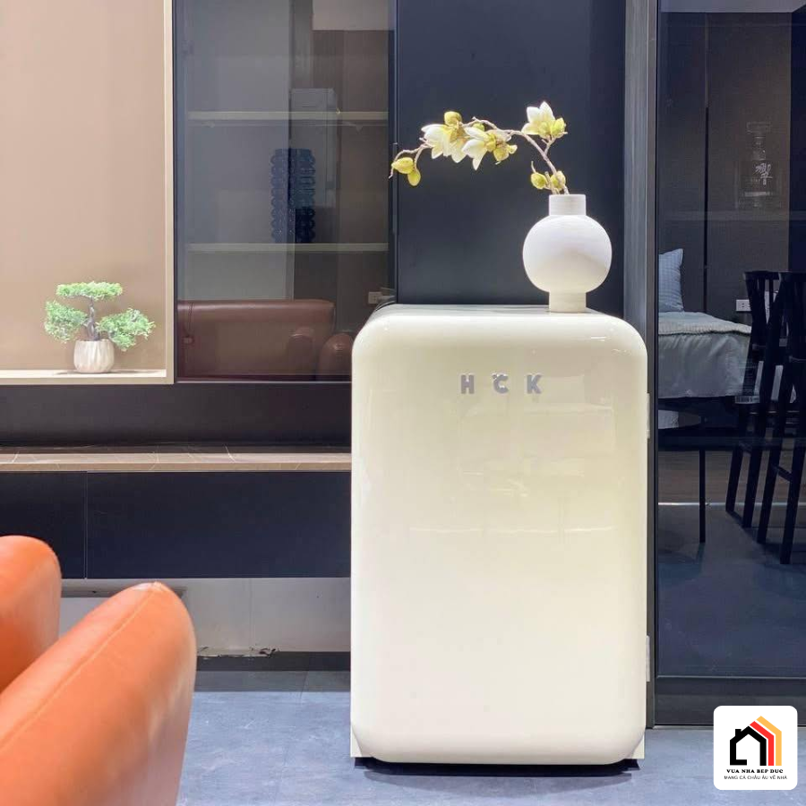 Tủ lạnh Retro HCK 107L phiên bản EU (kem, xanh mint, trắng) tại Vua Nhà Bếp Đức 02