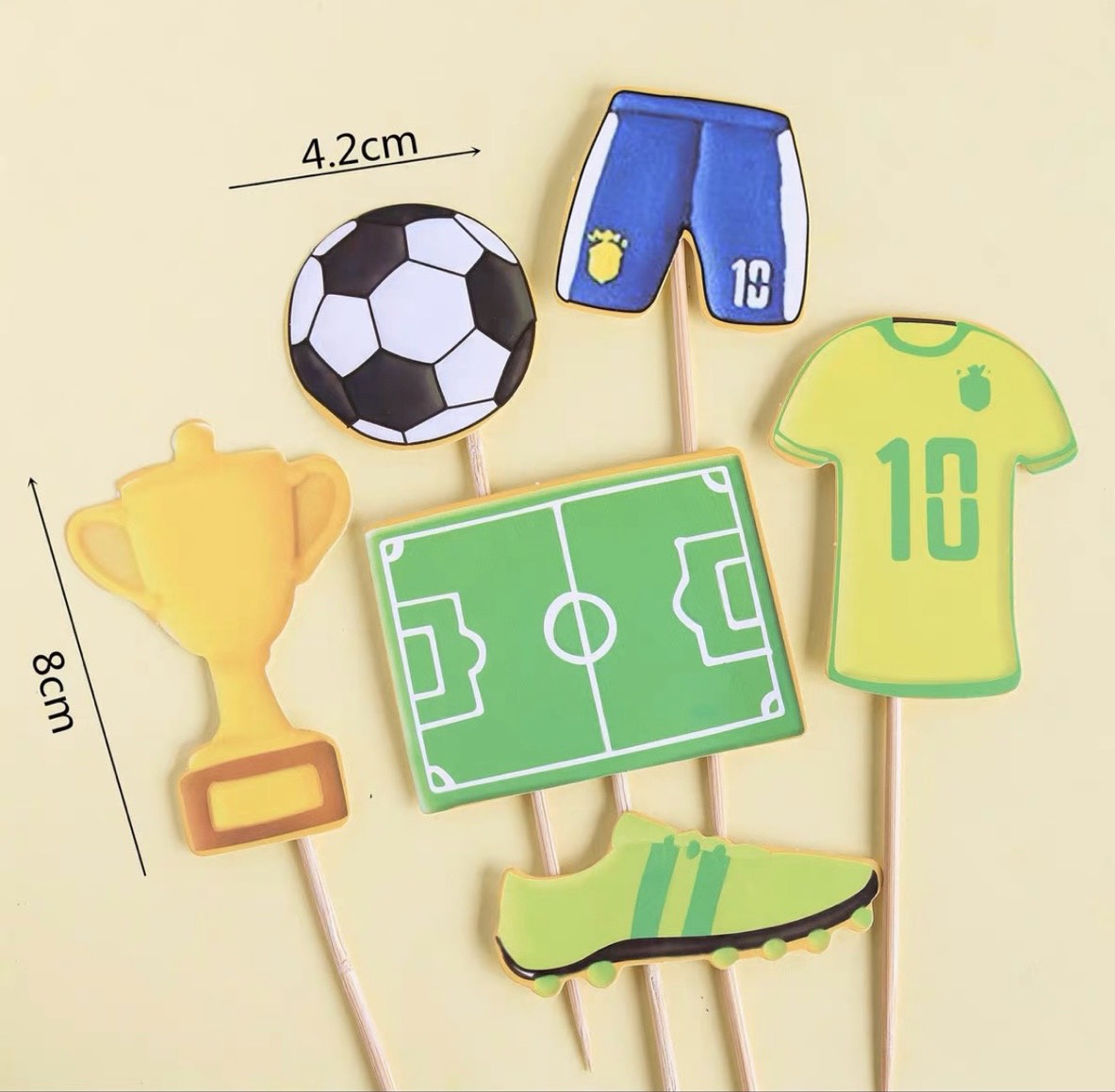ชุดกระดาษฟุตบอล Combo 2 ชุด (เสื้อเหลือง-ถ้วยเหลือง-รองเท้าสีน้ำเงิน)