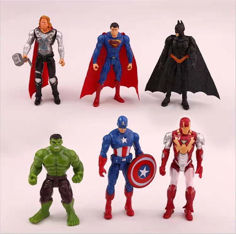 ชุดฮีโร่ 6 ตัว .(PVC)