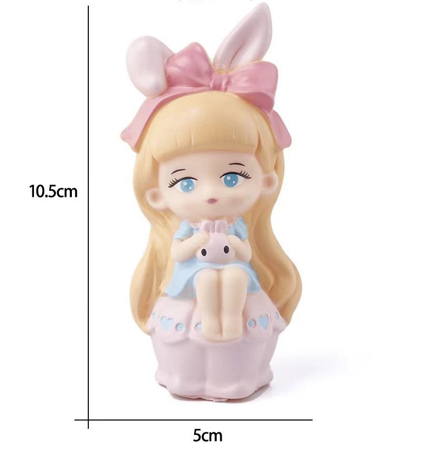 รูปปั้นสาวน้อยหูกระต่าย (พลาสติก)