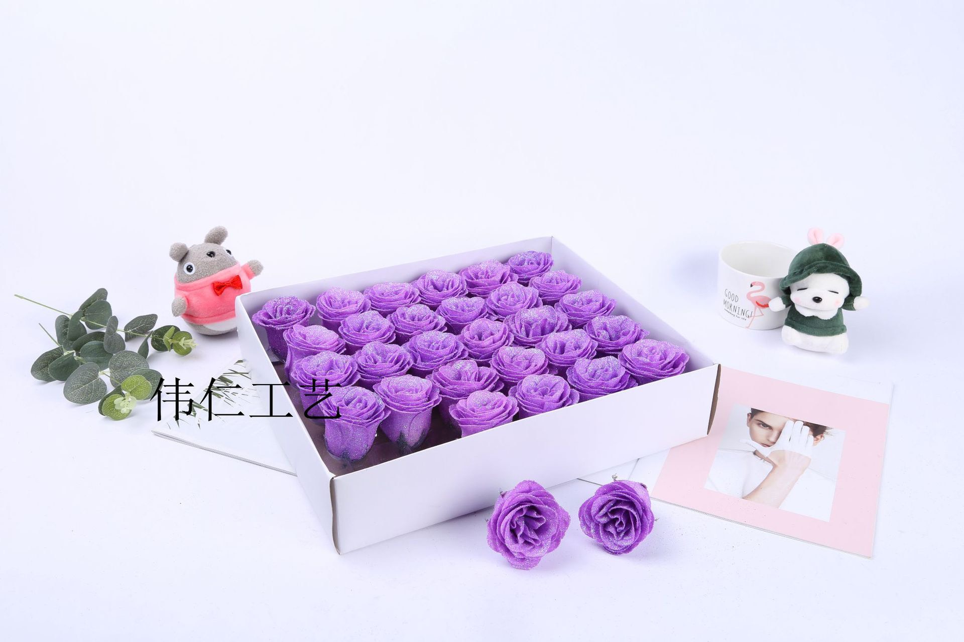 ดอกไม้ขี้ผึ้งอิมัลชั่นกล่องละ 30 ดอก