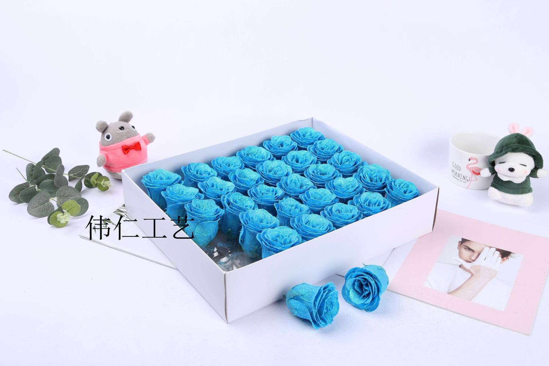 ดอกไม้ขี้ผึ้งอิมัลชั่นกล่องละ 30 ดอก